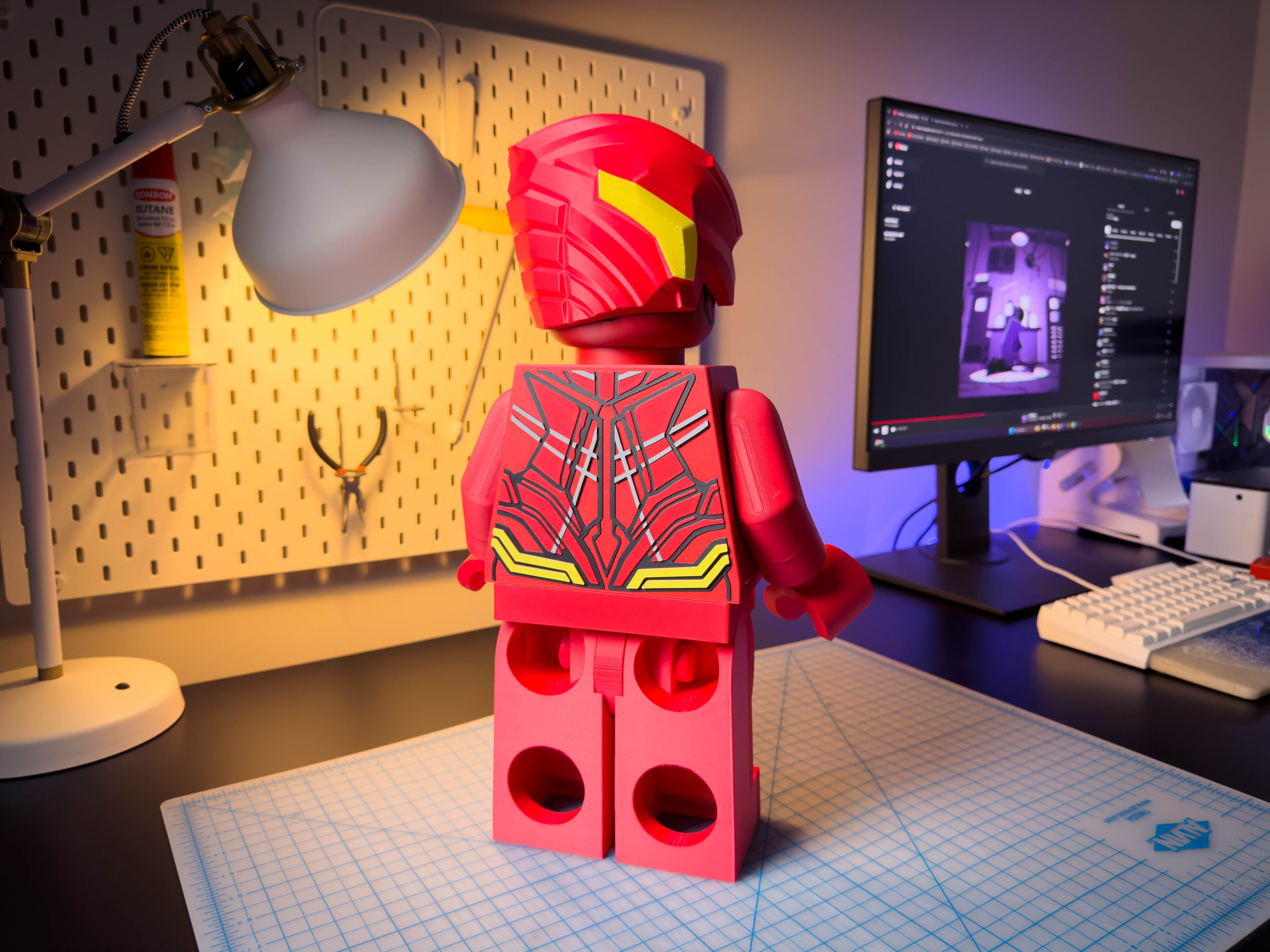 Scarlet Speedster Modular Figure