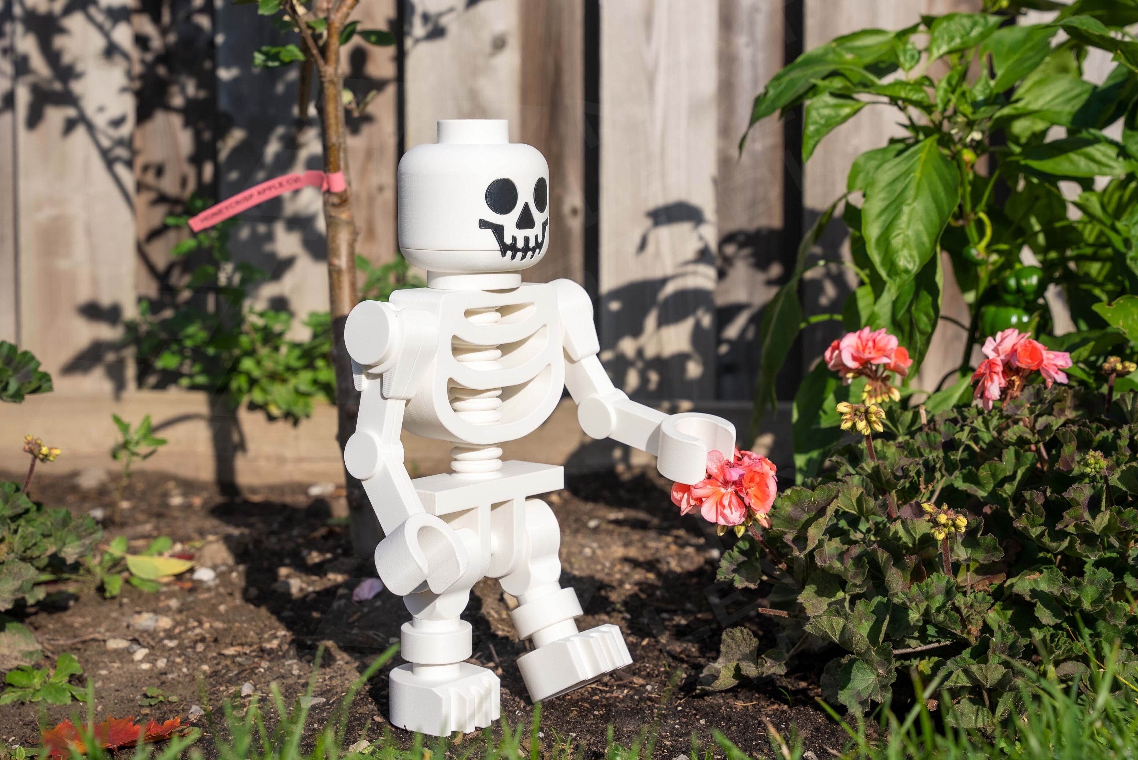 Bone Collector Giant Modular Figure