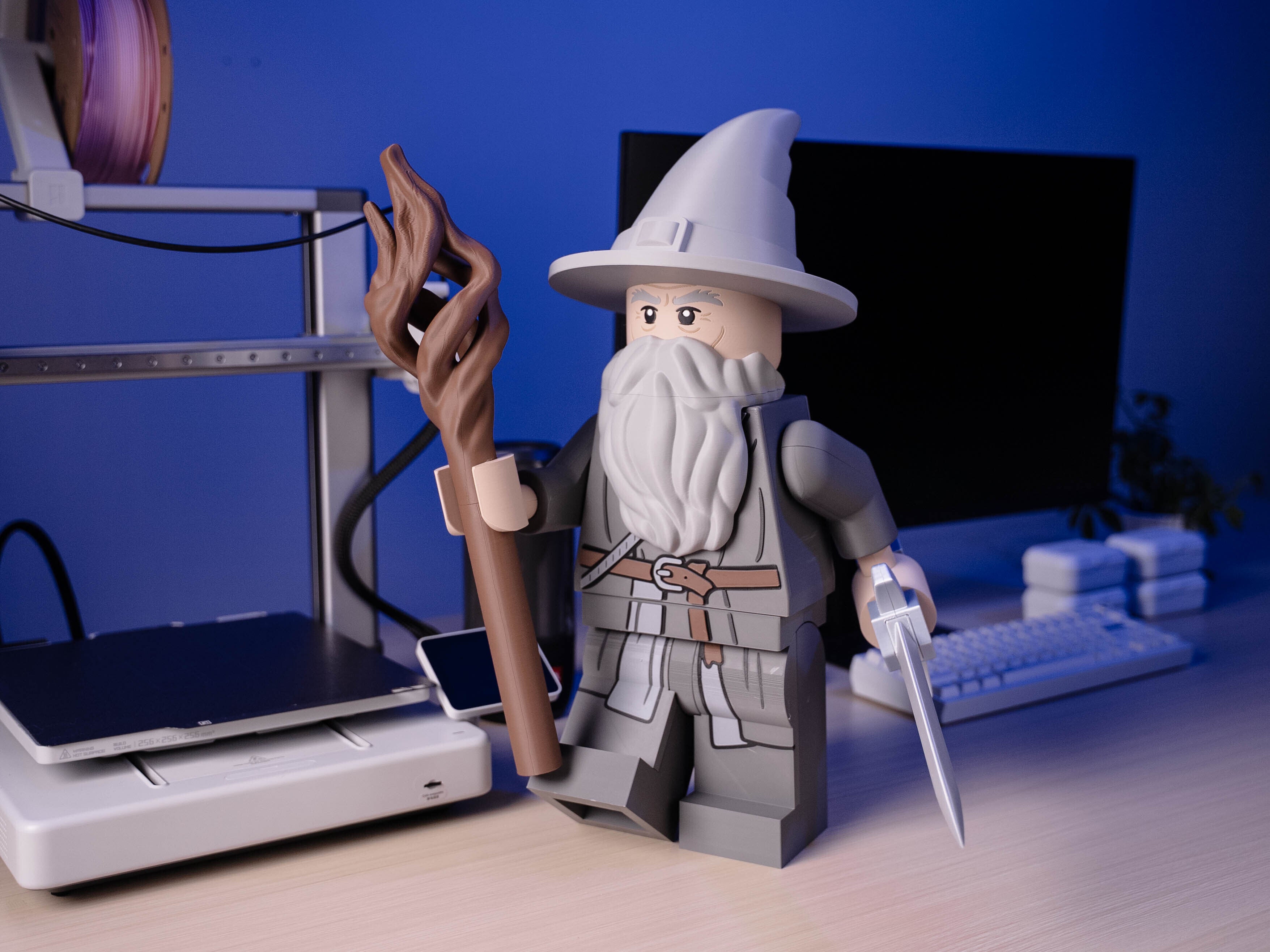 Grey Wizard of the Fellowship Modular Figure