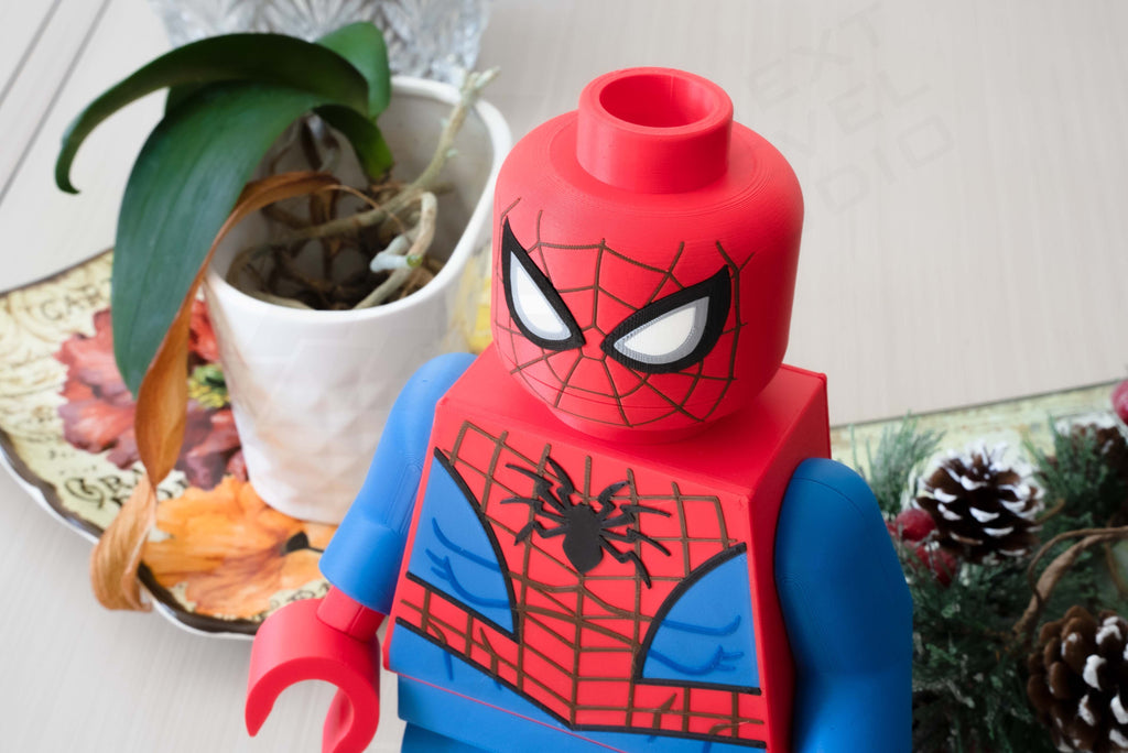 Classic Web Slinger Giant Modular Figure
