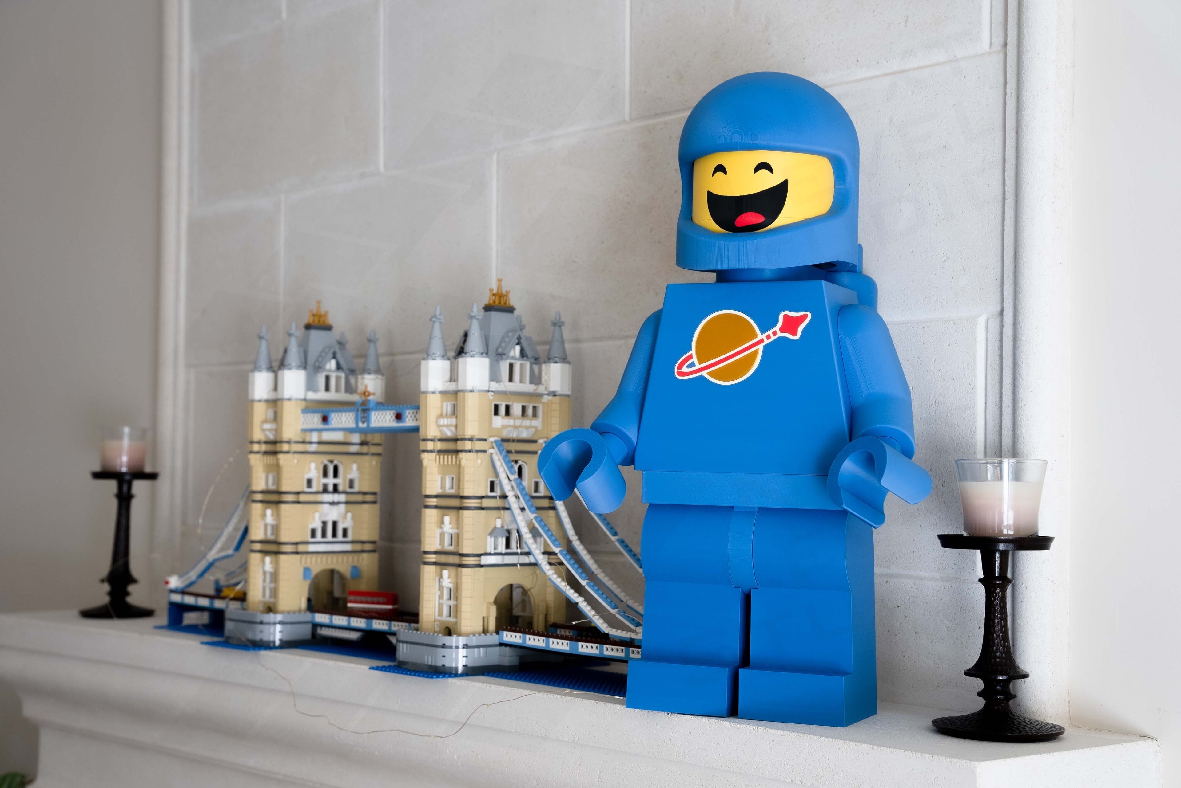 Classic Astronaut Giant Modular Figure