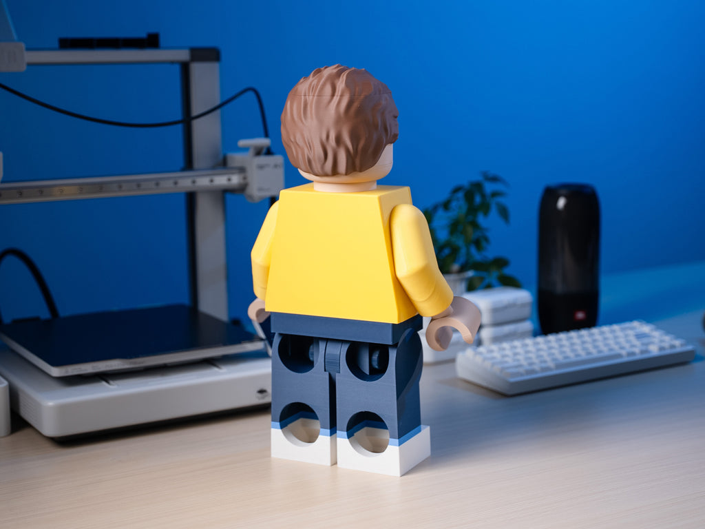 Anxious Teen Adventurer Modular Figure