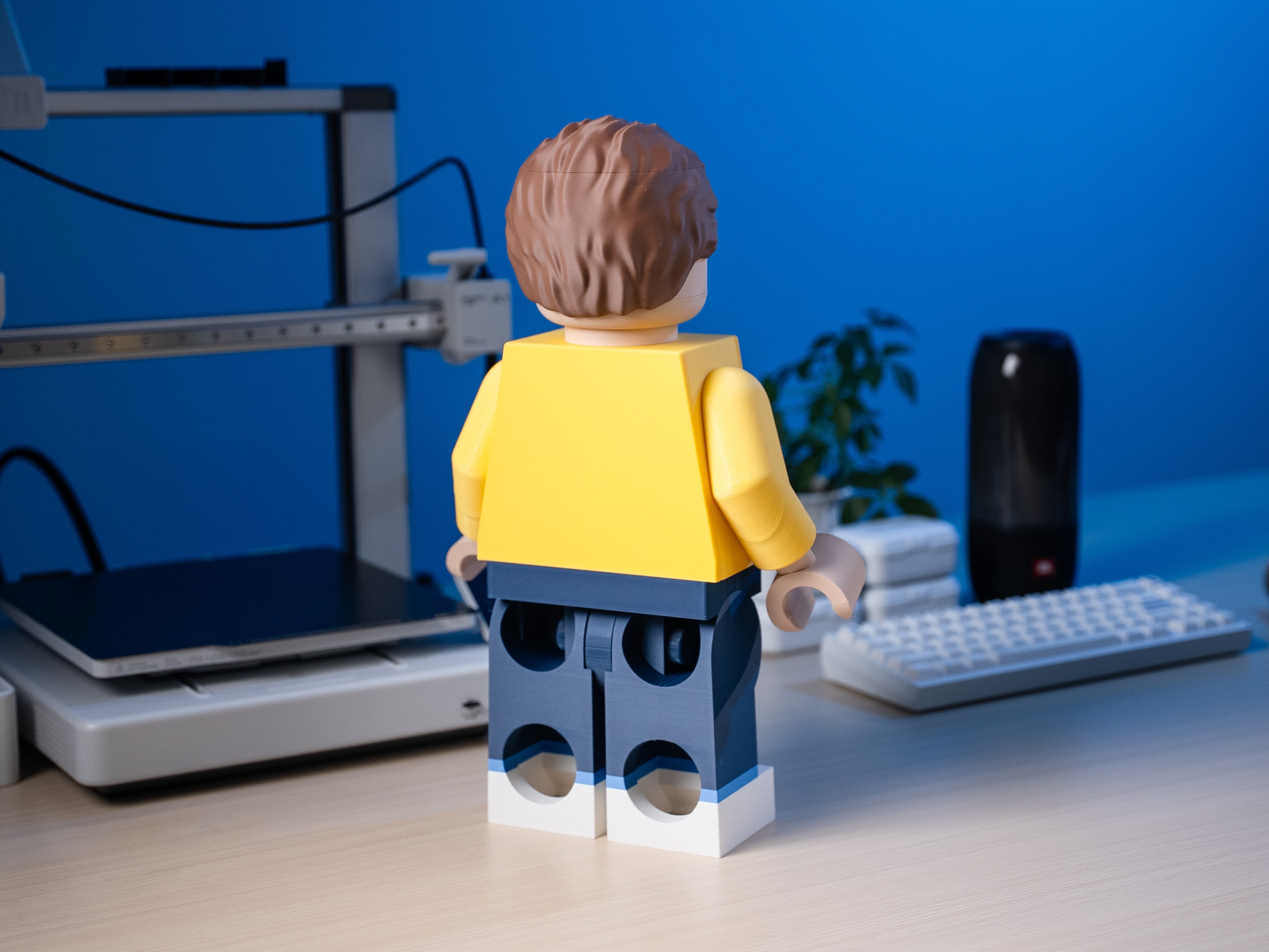 Anxious Teen Adventurer Modular Figure