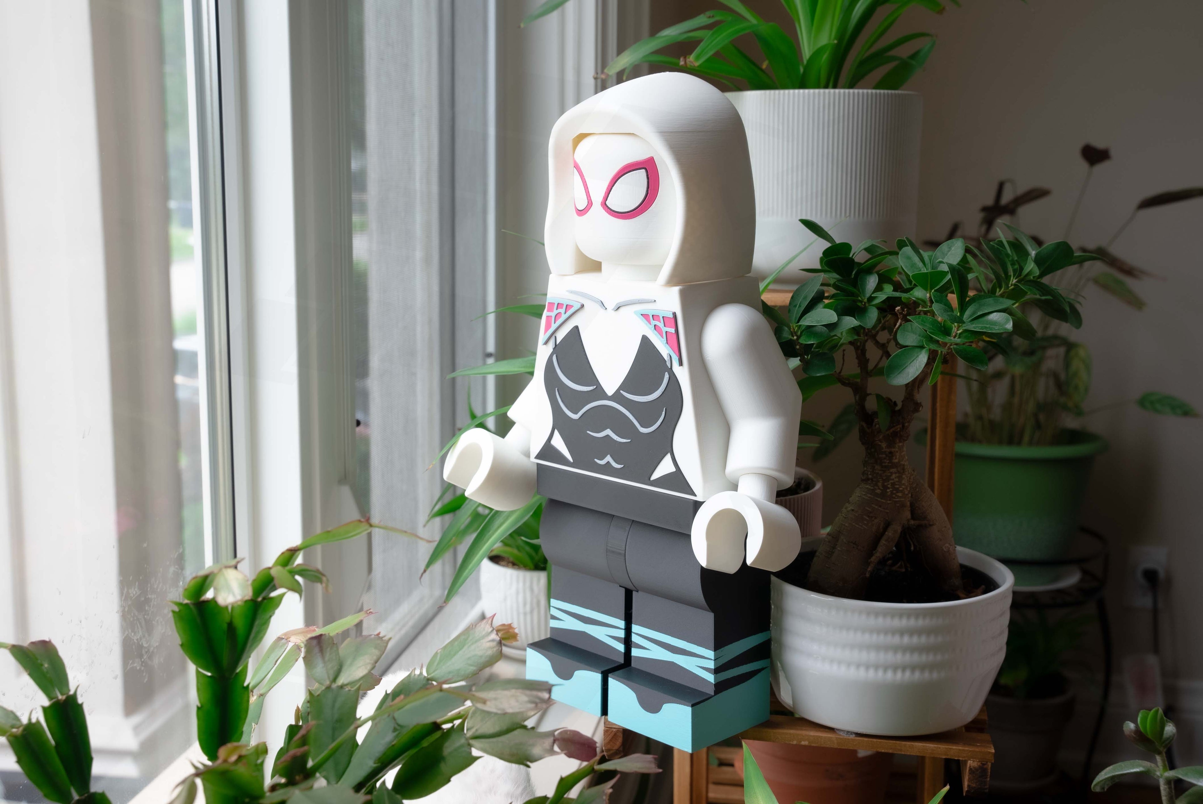 Ghost-Spider Giant Modular Figure