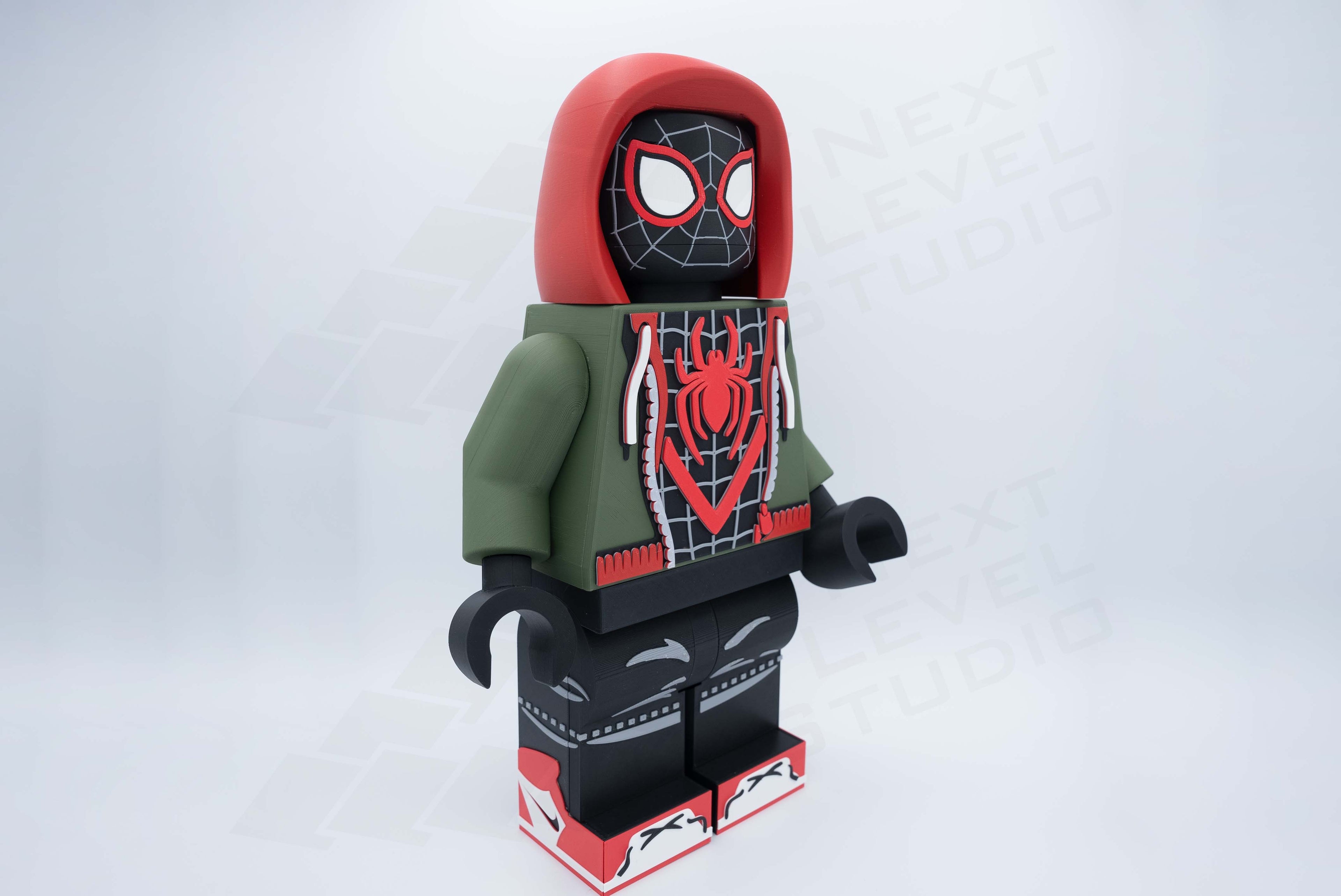 Brooklyn Web-Slinger Giant Modular Figure