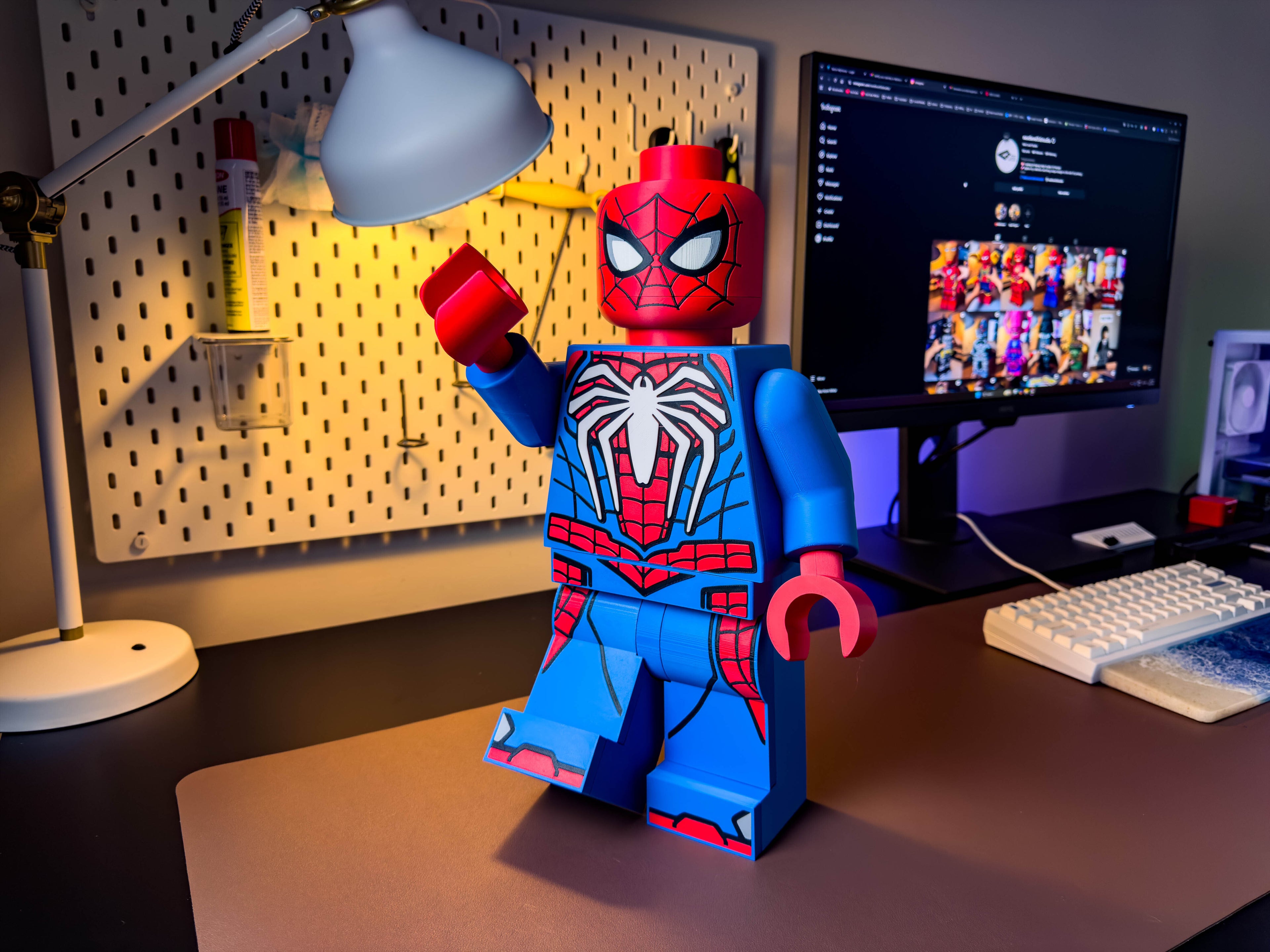City Guardian Modular Figure