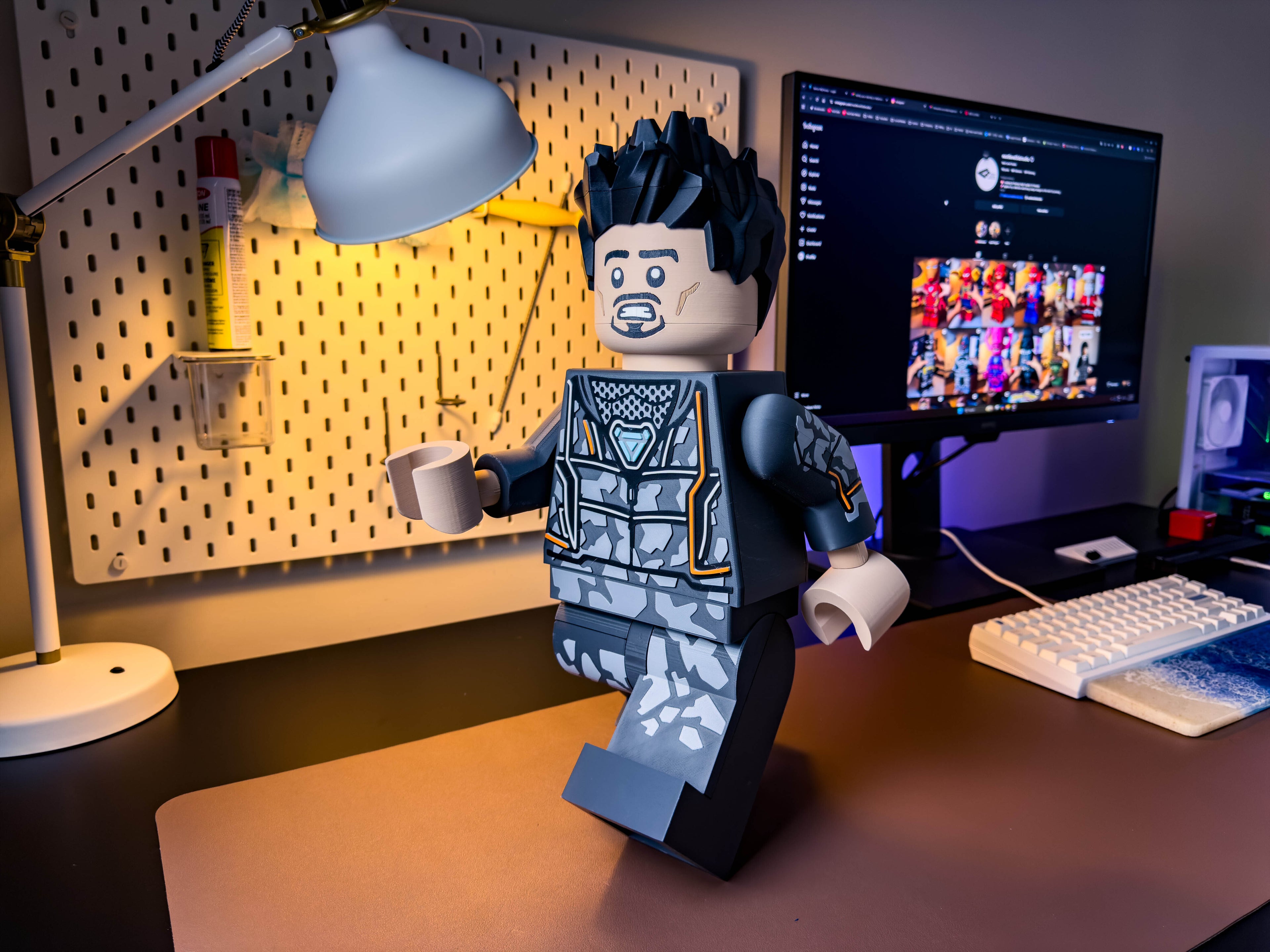 Genius Billionaire Armored Hero Modular Figure