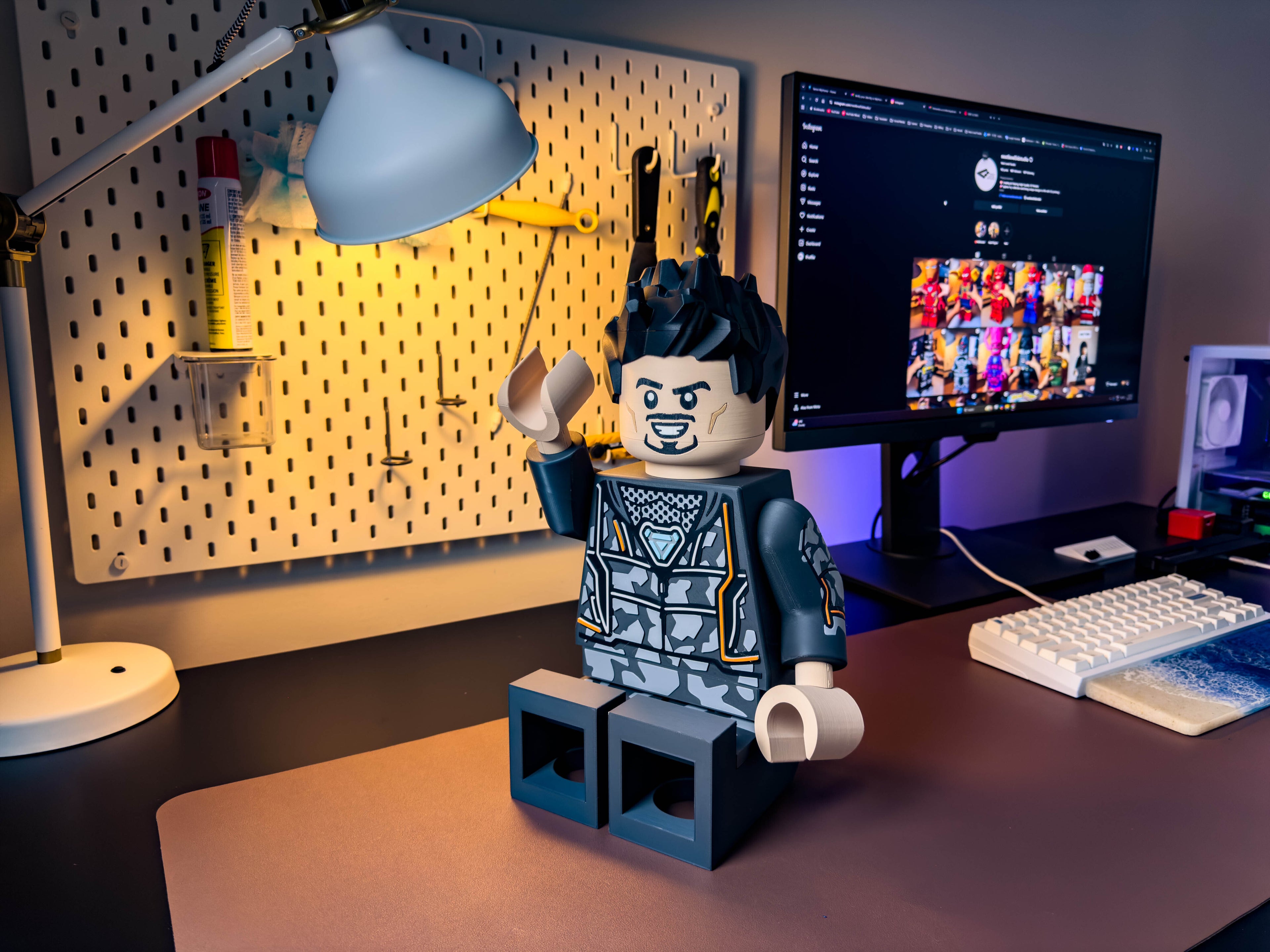 Genius Billionaire Armored Hero Modular Figure
