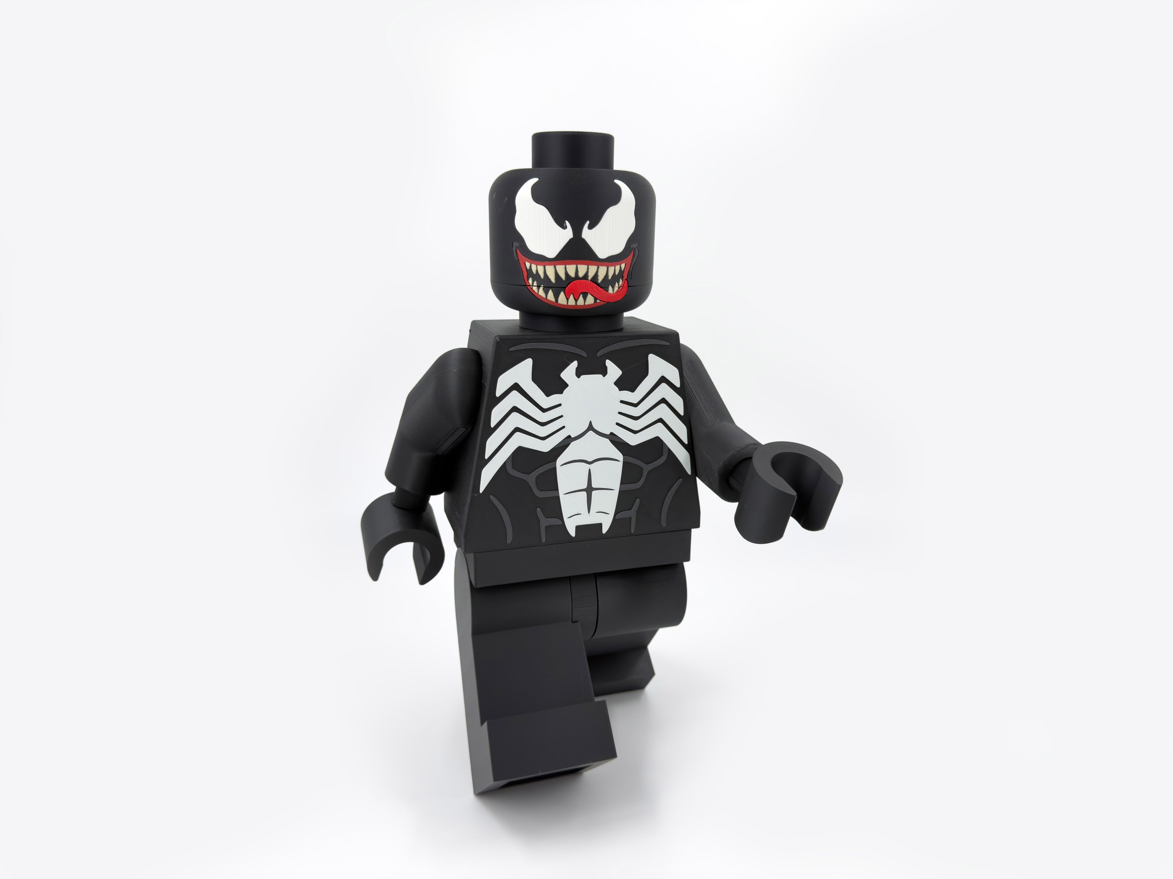 Black Symbiote Warrior Modular Figure