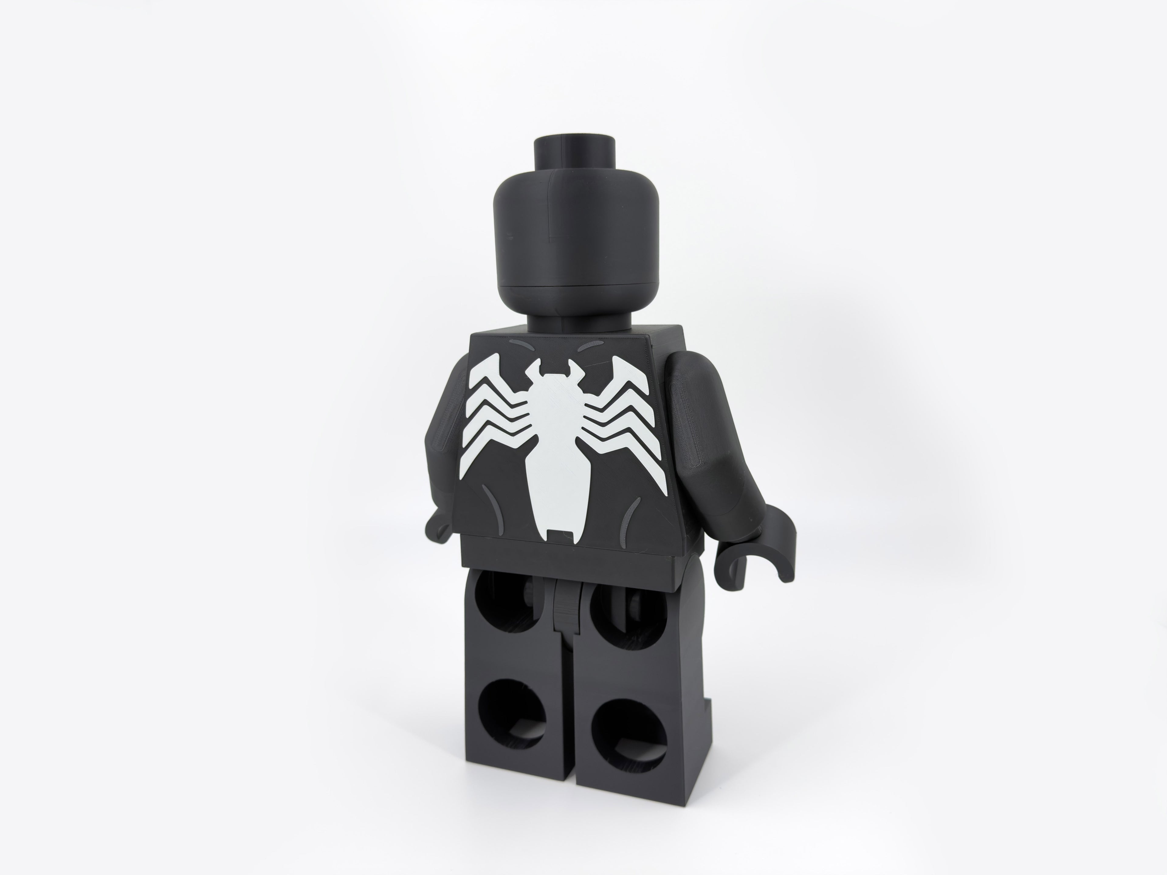 Black Symbiote Warrior Modular Figure