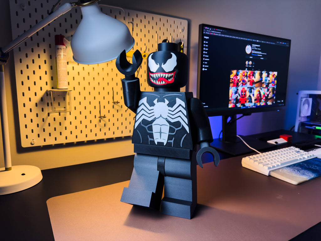 Black Symbiote Warrior Modular Figure