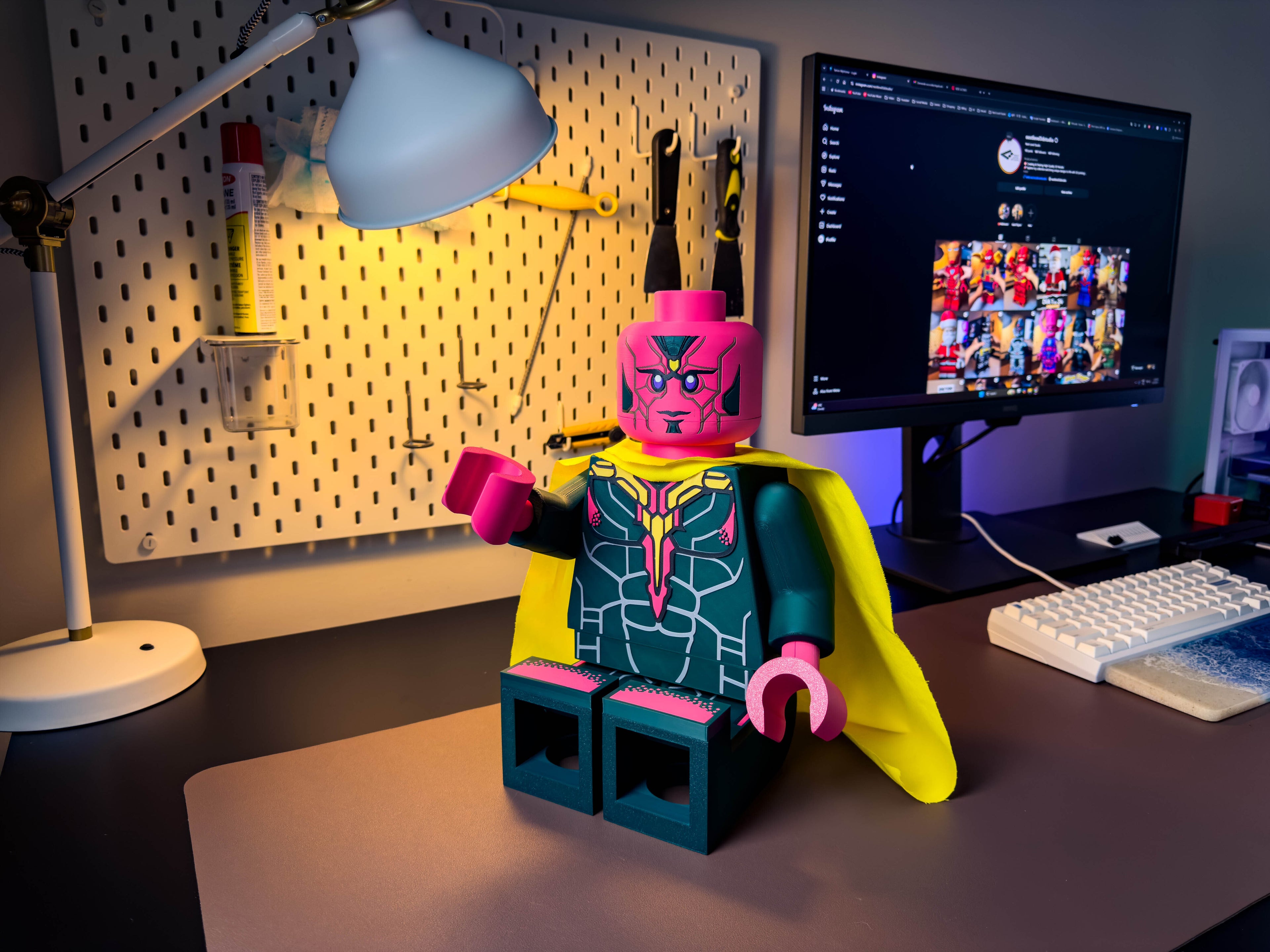 Synthetic Avenger Modular Figure